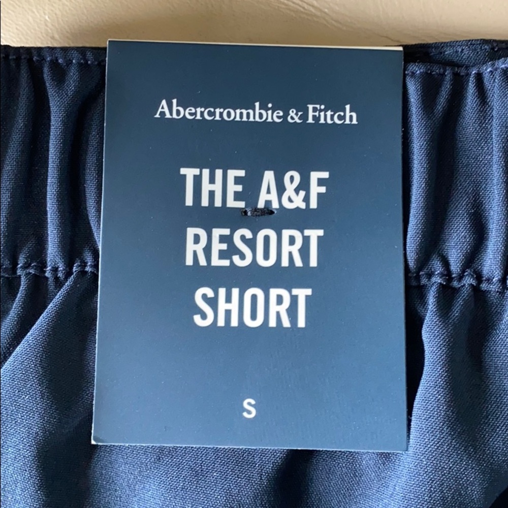 Men’s brand new small resort shirt